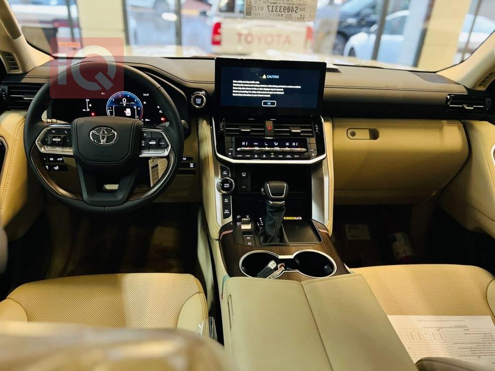 تويوتا لاندكروزر